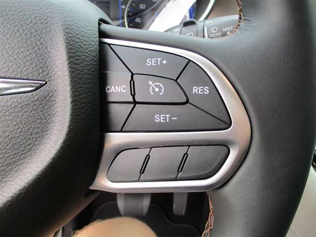 2017 Chrysler Pacifica Touring-L 4dr Mini-Van